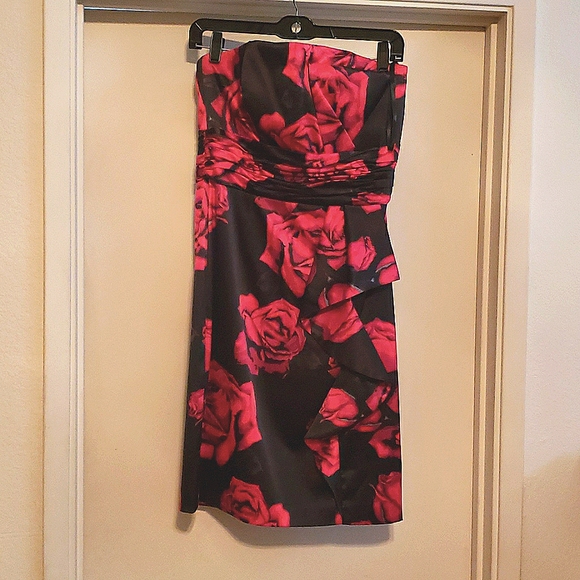 Satin cocktail dress - Picture 3 of 3